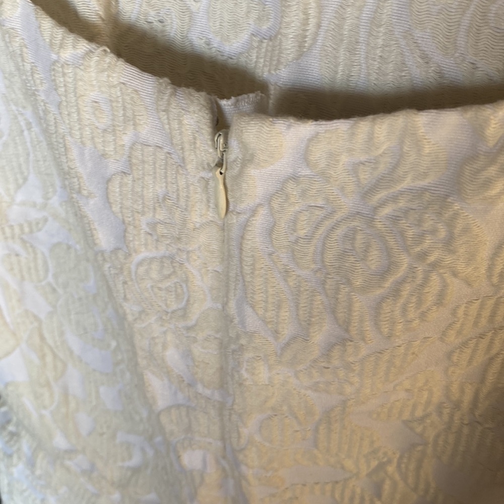 Prada Textured White Cotton Dress, Size 42 - Picture 8 of 9